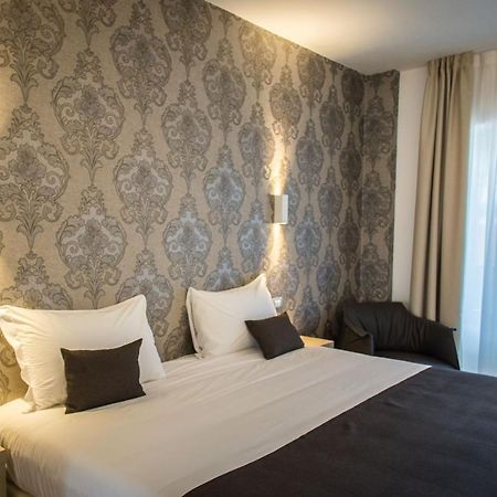 Hotel Ponti Angera Eksteriør bilde