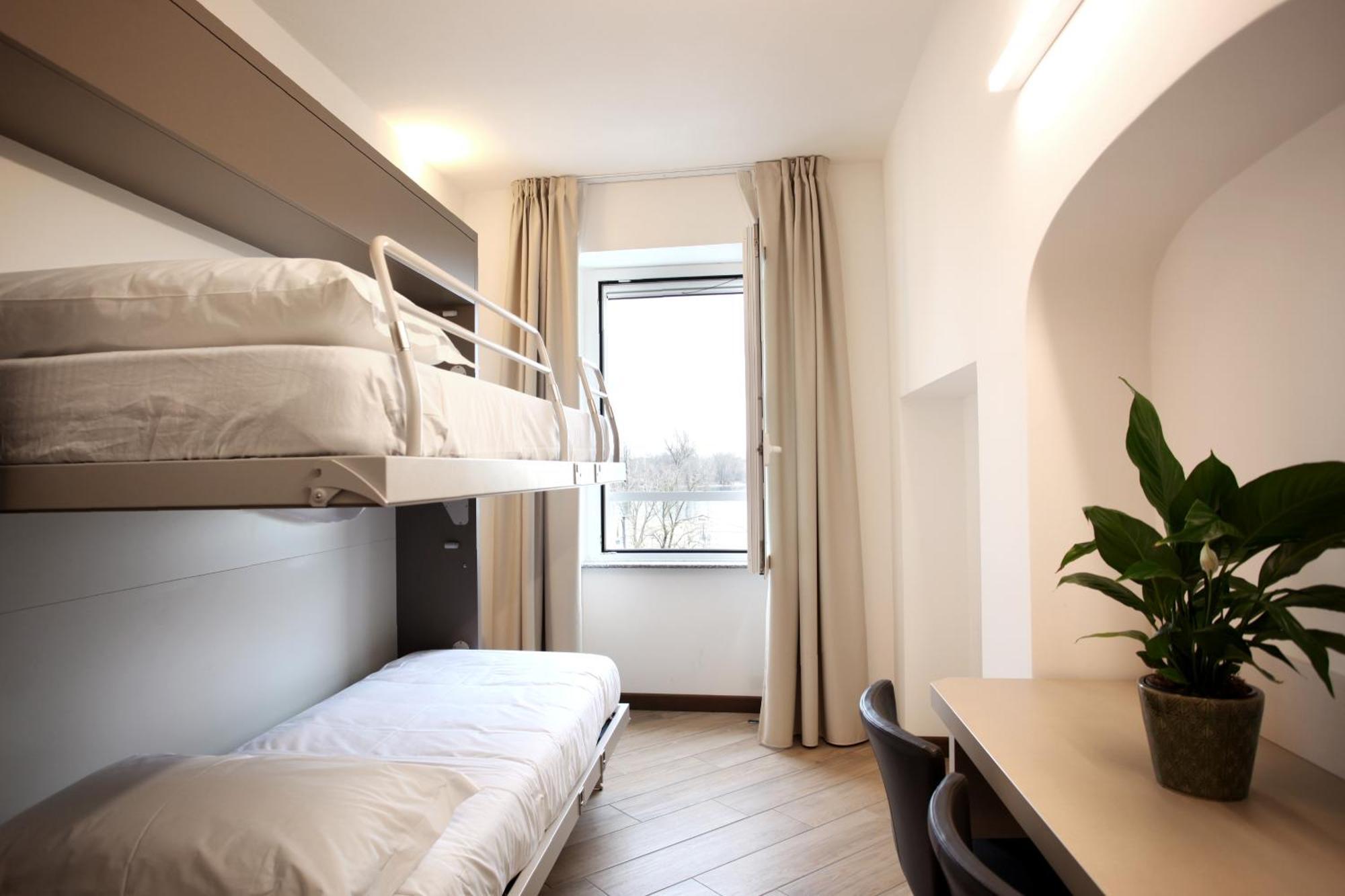 Hotel Ponti Angera Eksteriør bilde