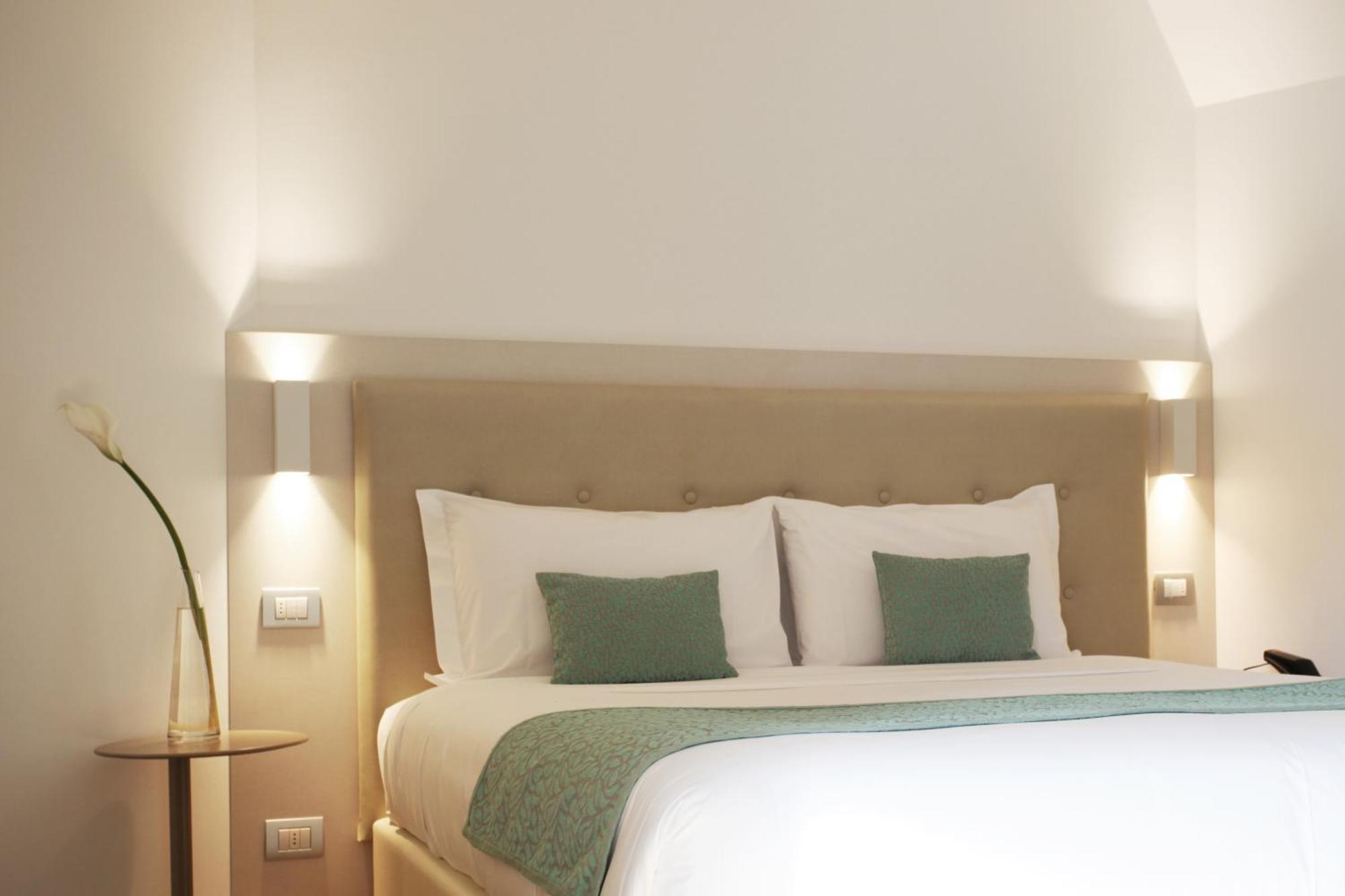 Hotel Ponti Angera Eksteriør bilde
